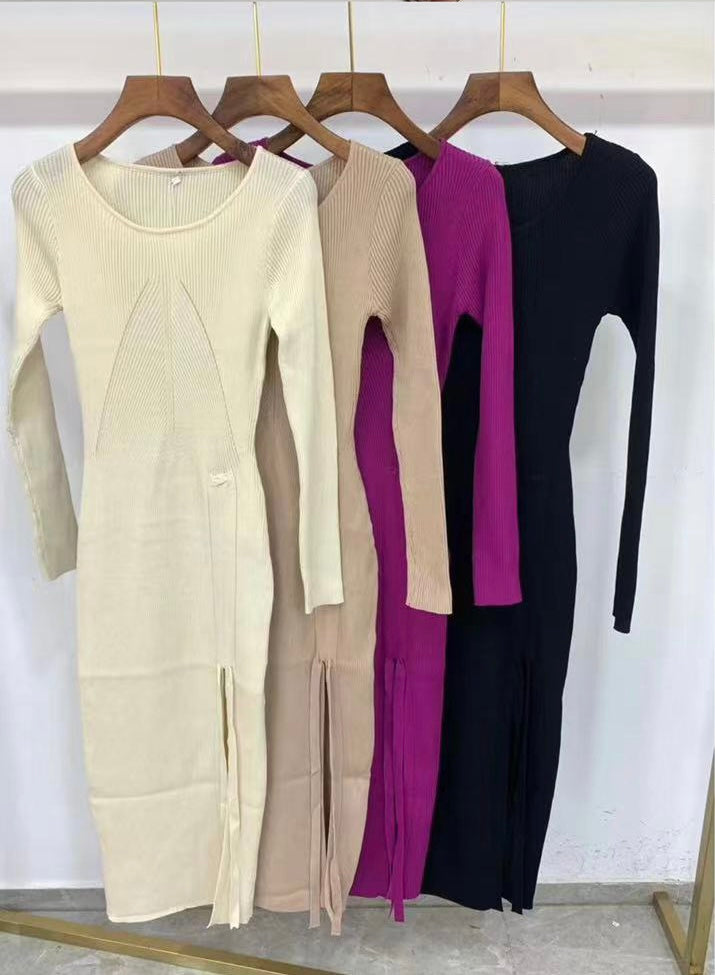 Abito in maglia con lacci