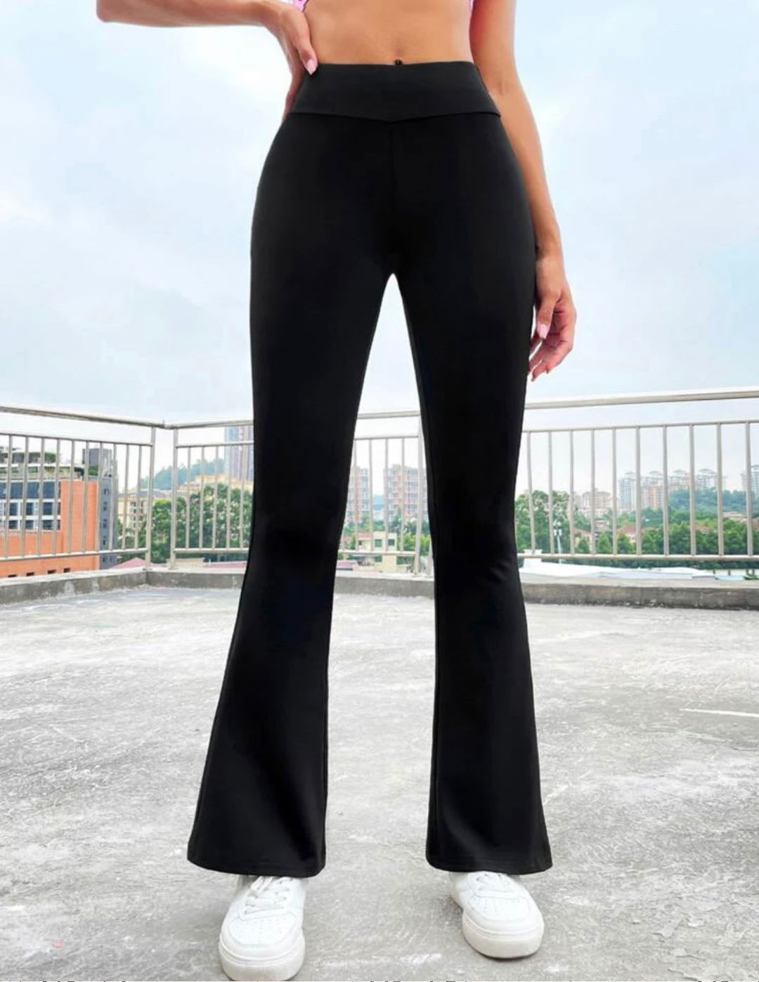 Pantaloni stretch