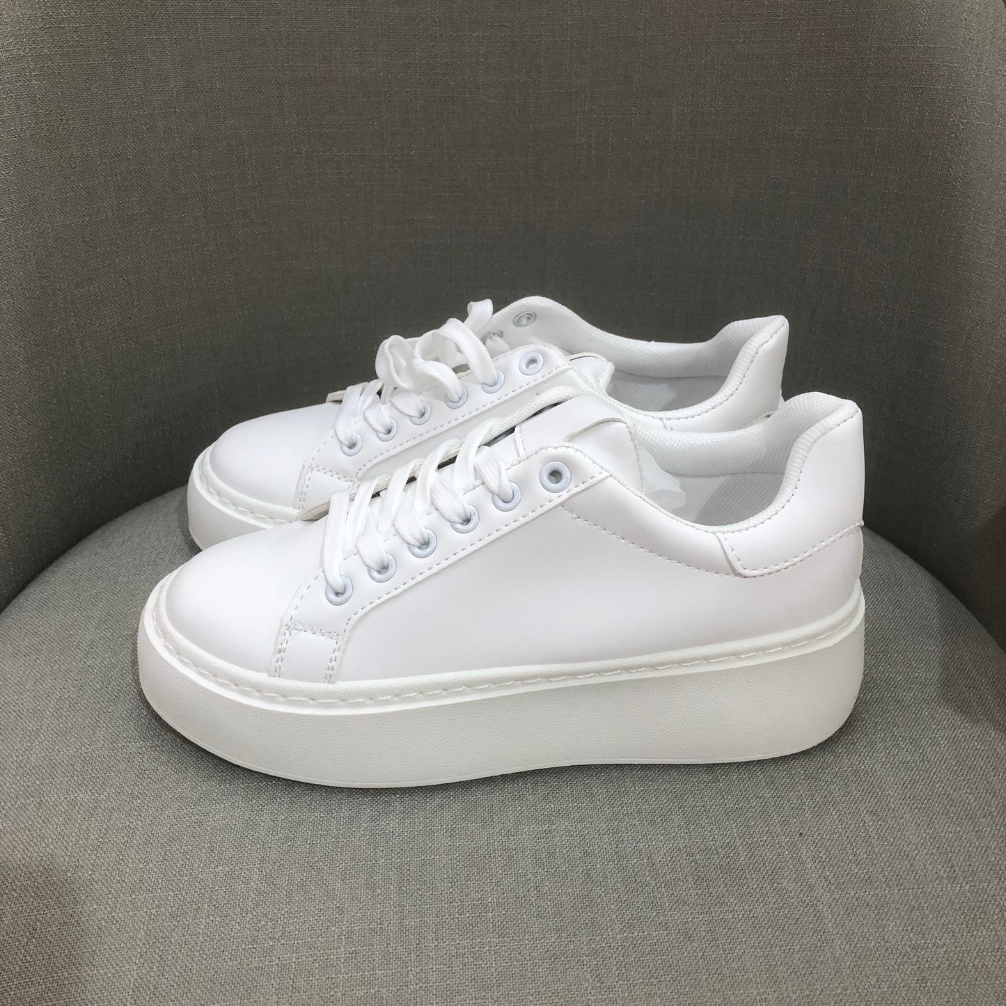 sneakers basic