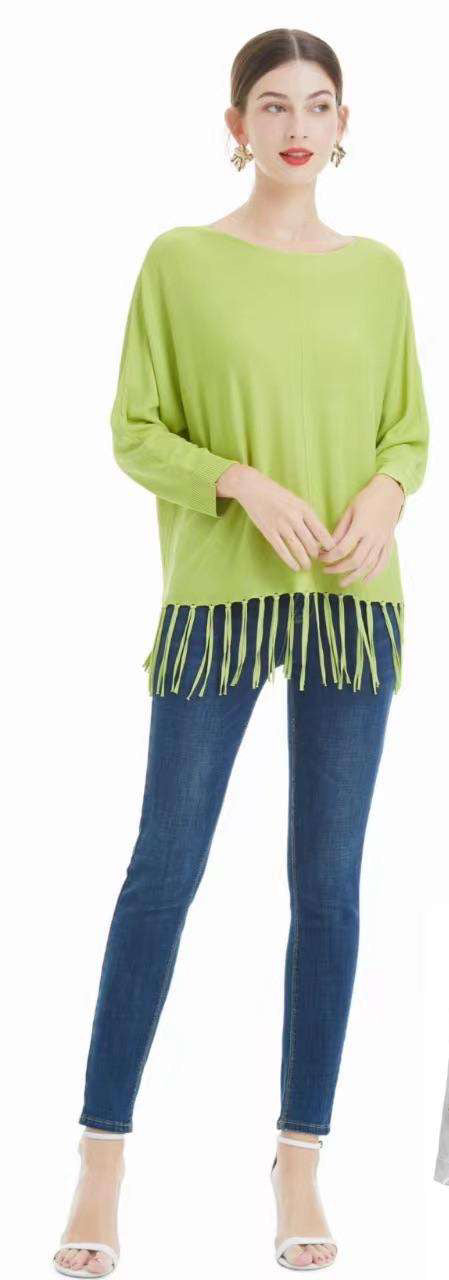 Maglione con frange sotto
