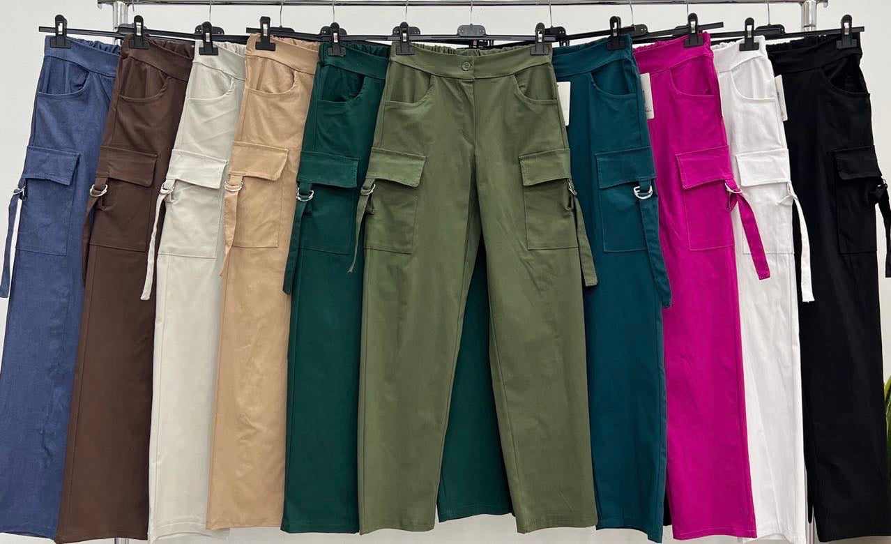 Pantaloni cargo